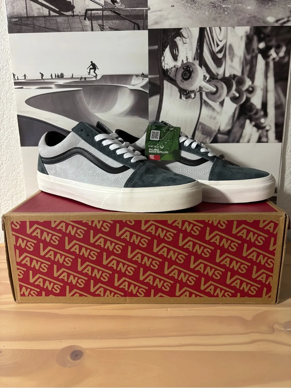 Vans Old Skool sz 9.5 Men 11.0 Women